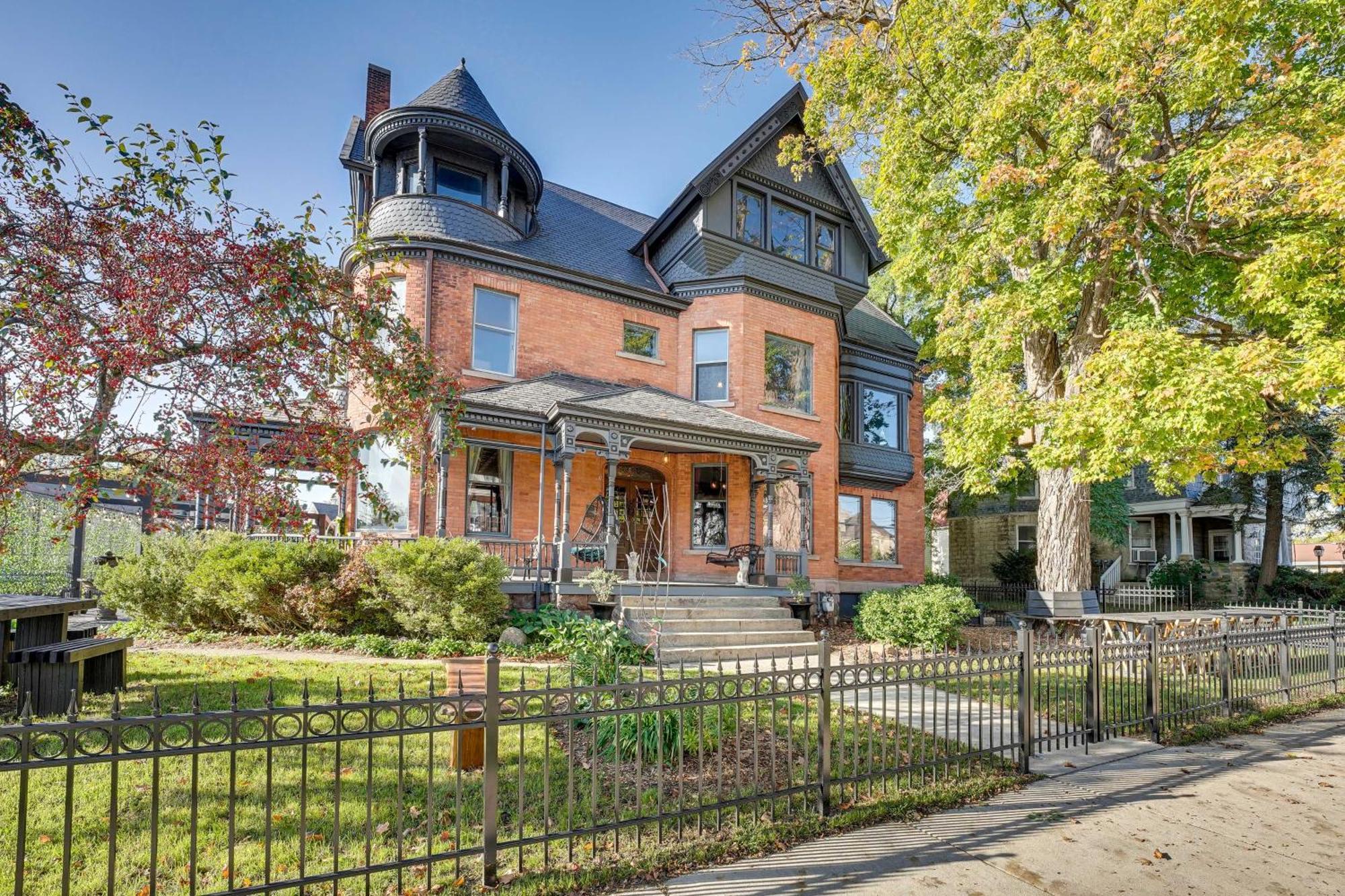 Stunning Historic Home With Original Features! 잭슨 외부 사진